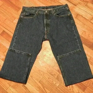 Men’s 38x30 Levi’s 501 Blue Denim Jeans.